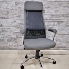 Кресло Barneo K-115 для персонала (серая ткань, черная сетка) в Нижнем Тагиле - nizhniy-tagil.mebel24.online | фото 1